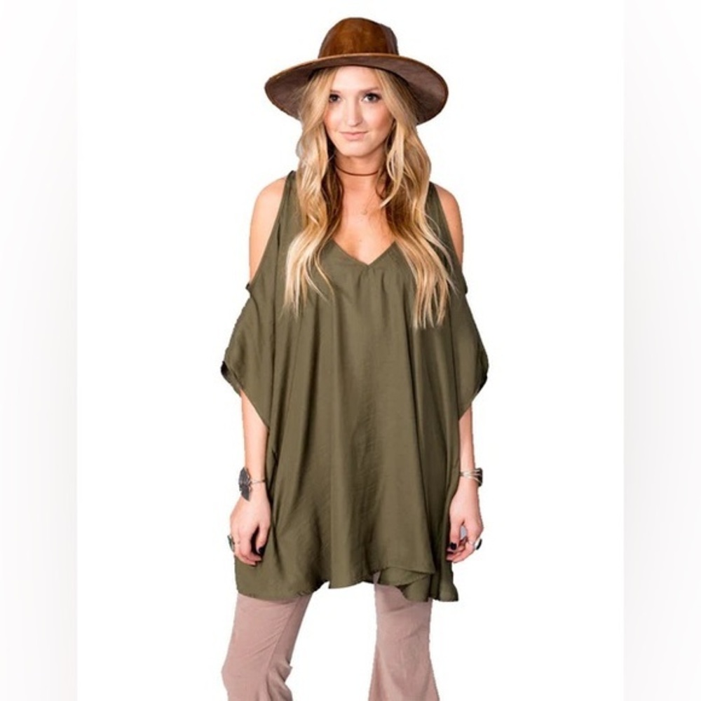 SHOW ME YOUR MUMU PETA-BOO TUNIC IN OLIVE SILKY SATIN